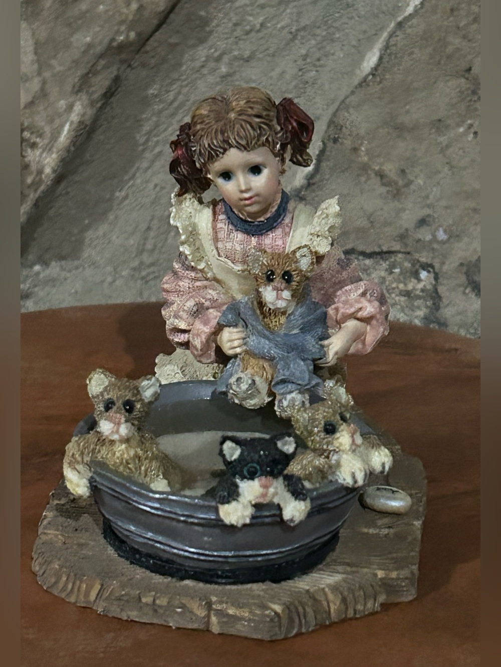Vintage 1997 Wendy with Bronte, Keats, Tennyson & Poe Wash Day